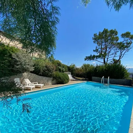 Villa Grande 6 Personnes Avec Piscine Dans Un Cadre Verdoyant *