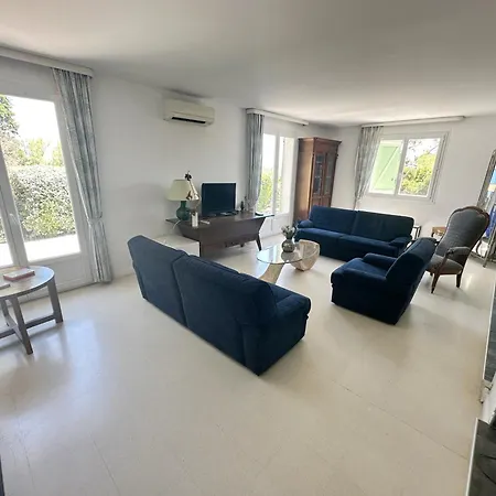 Grande 6 Personnes Avec Piscine Dans Un Cadre Verdoyant Vila Soyons